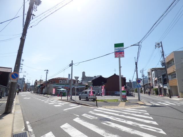 ラフィネ東枇杷島 ファミリーマート