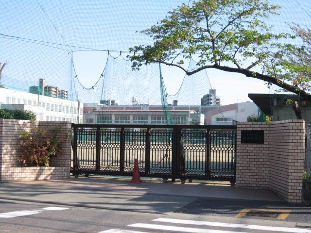 コンドミニアム御器所 市立桜山中学校