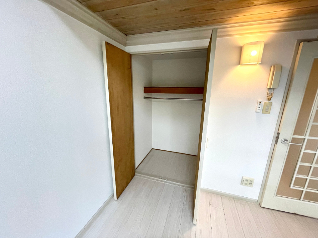 エポペ西日置 収納