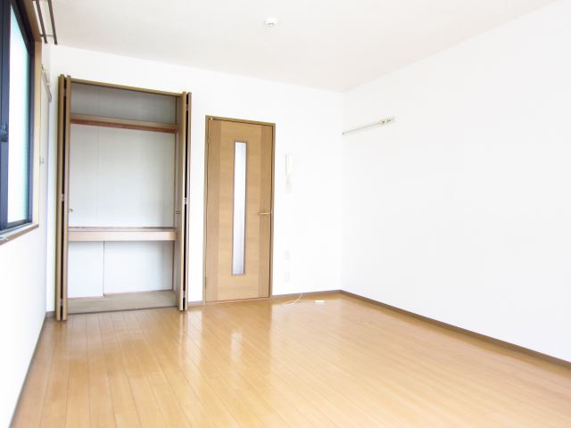 クレール藤ヶ丘 広々としたお部屋
