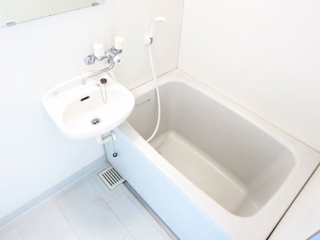 クレール藤ヶ丘 トイレと別の浴室は使いやすいです
