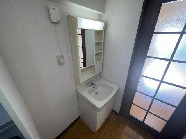 カターラサンミ 洗面所