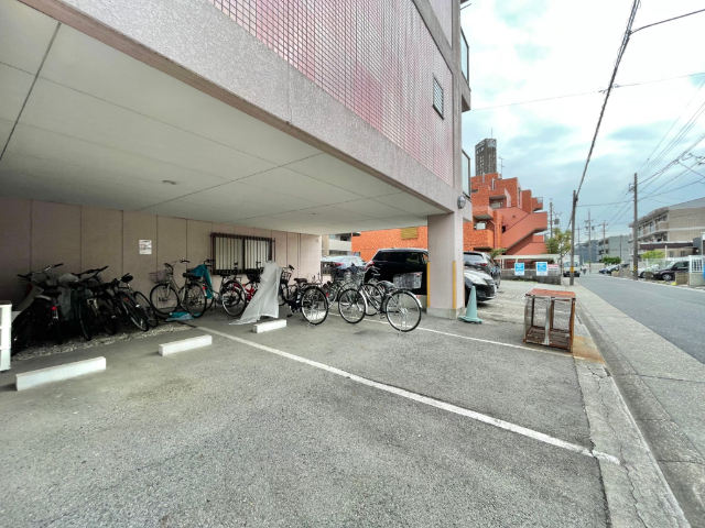 アンフェニ鶴田 駐車場