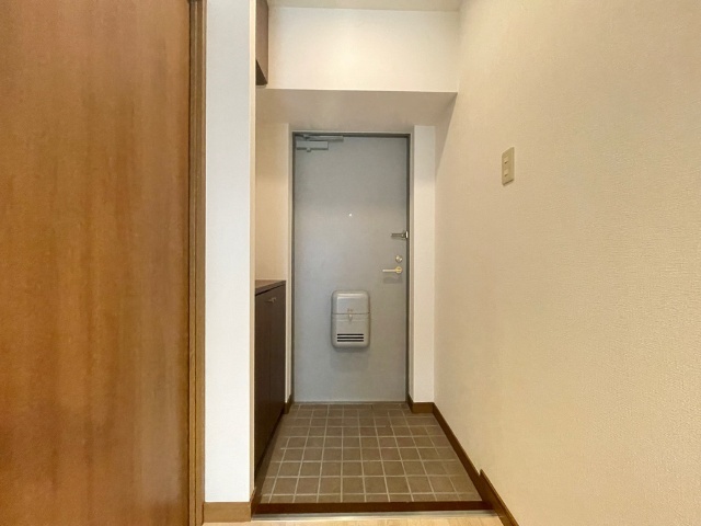 サンモール菊井 玄関