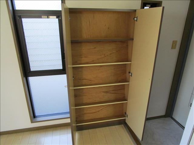 シティハイツヤマキ 収納