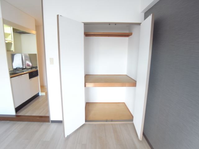 エクセレンス大曽根 収納