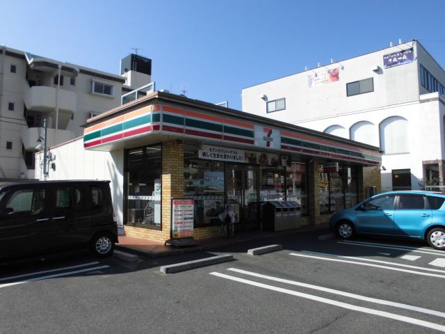 ベネッセヤマダ セブンイレブン