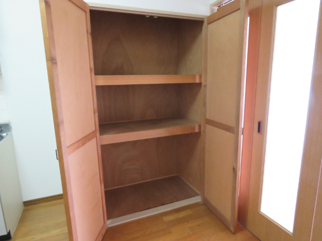グロリアス本山 収納