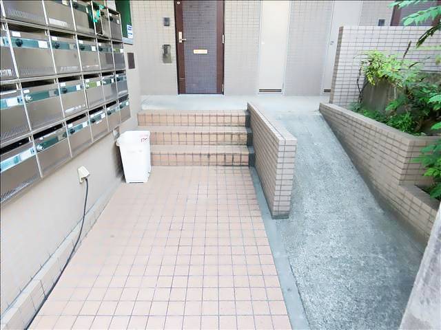 グロリアス本山 エントランス