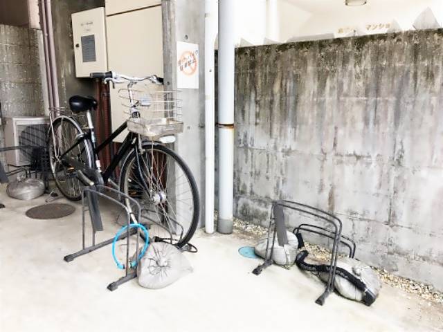 リードシティー八事ビル 駐車場