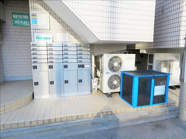 ライフピア本山 エントランス