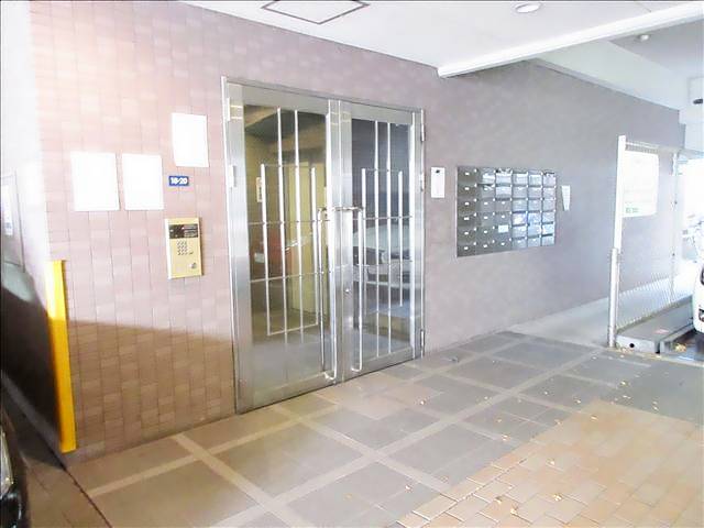 パル松ヶ枝 エントランス