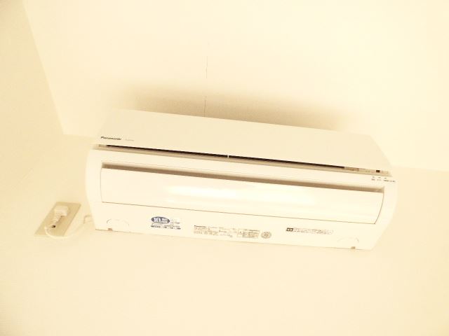 グランドール栄生 エアコン１基ついてます