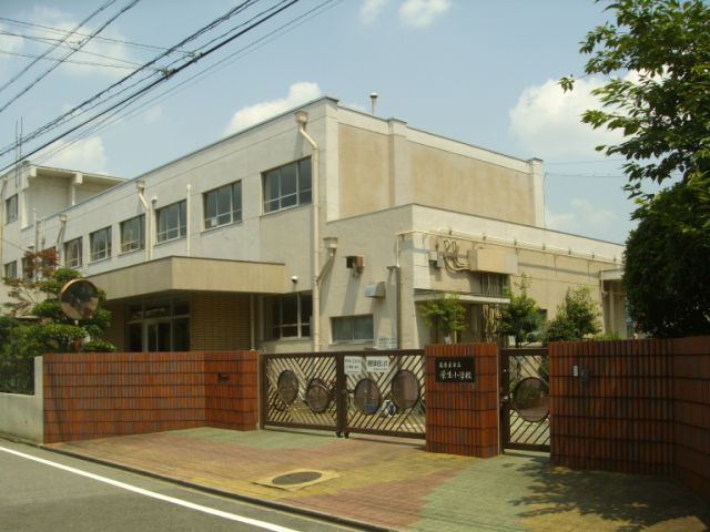 ラフィネ東枇杷島 市立栄生小学校