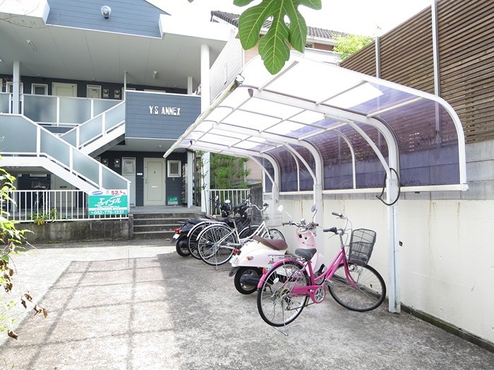 YSアネックス  駐車場
