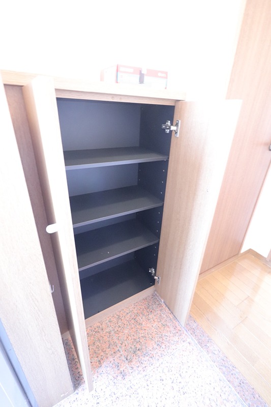 センチュリー本山 収納