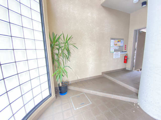 ジュネス佐久間 ロビー