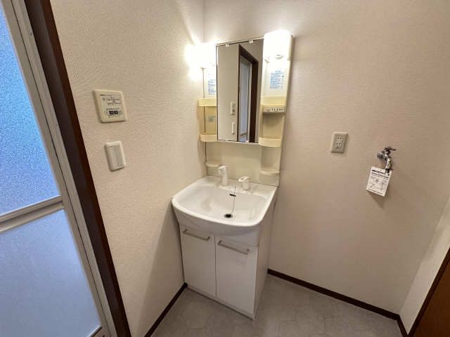 プリマベラ茶屋が坂 洗面所