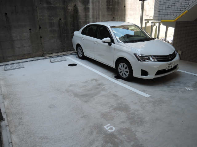 フラワーズドリームⅡ 駐車場