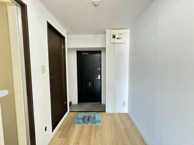 桜山四丁目マンション 玄関