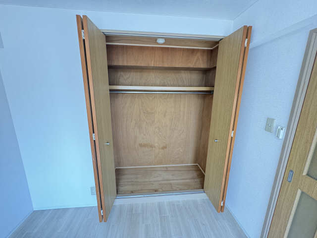 ニシオビル 収納