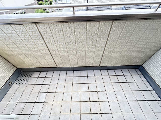 アーリー・バード鶴羽Ⅱ ベランダ