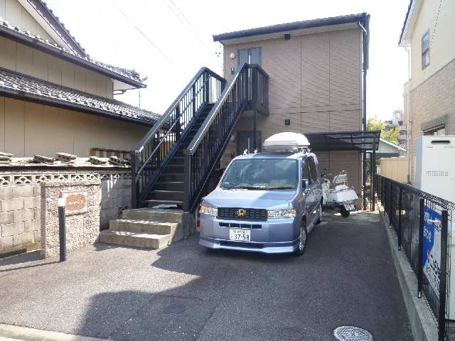 サンセールⅡ 駐車場