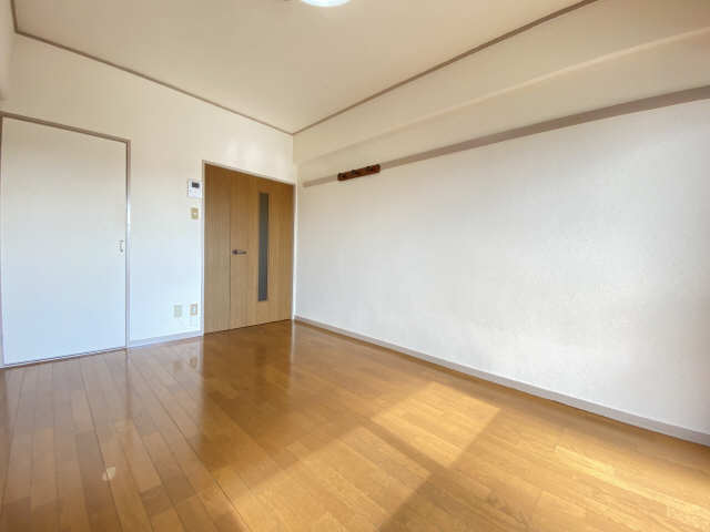 アンシャンテ川原 リビング