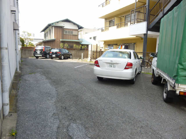 アンシャンテ川原 駐車場