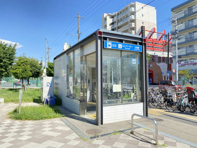クラスエ川名 駐車場