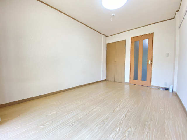 グランパス杁中 リビング