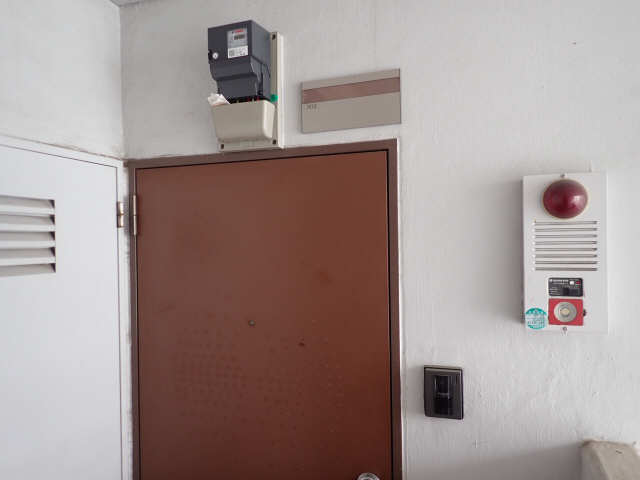 アイビーヒルズ本郷 玄関