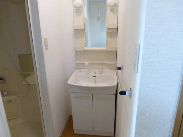 フロラシオン東山 洗面所