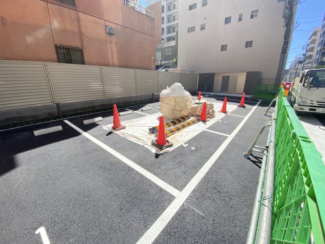 プレサンス広小路通今池 駐車場