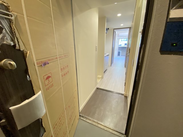 プレサンス広小路通今池 玄関