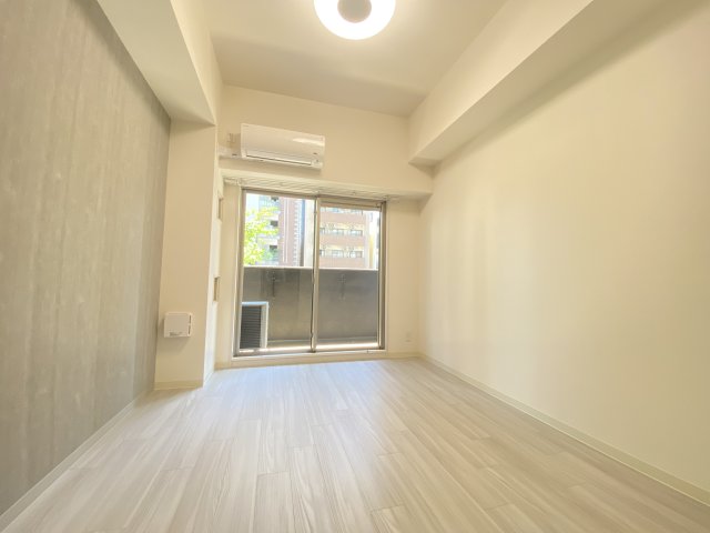 プレサンス広小路通今池 リビング