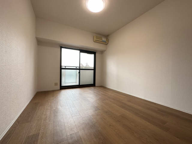 桜山四丁目マンション リビング