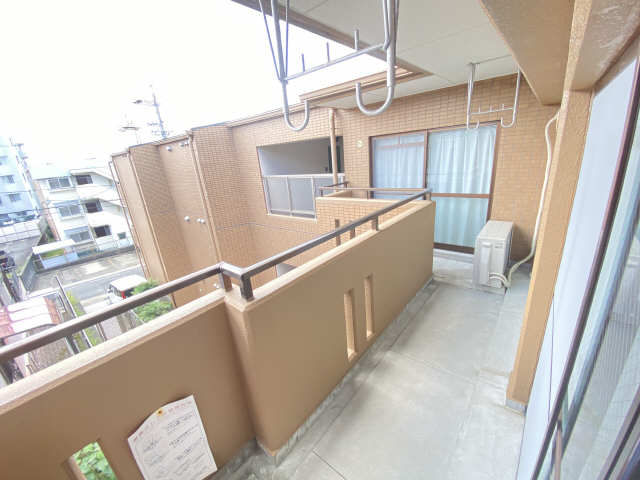 サライ ベランダ