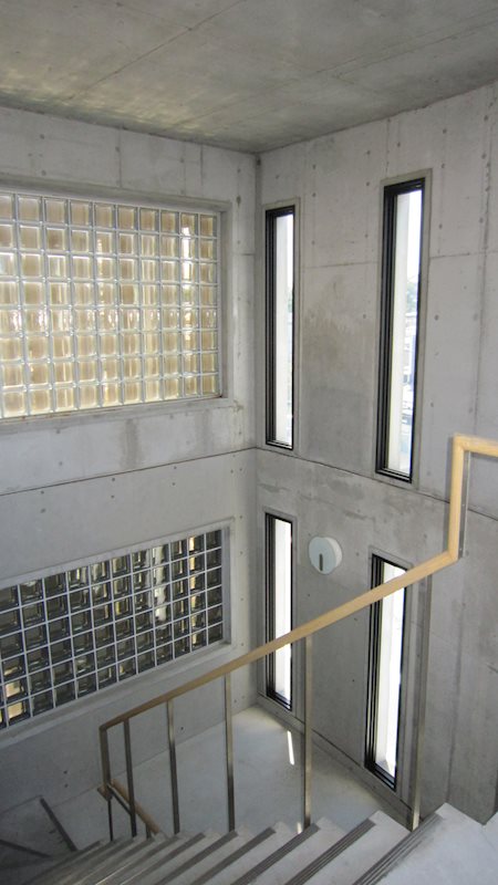 棒屋第4住吉ハイツ 通路・階段