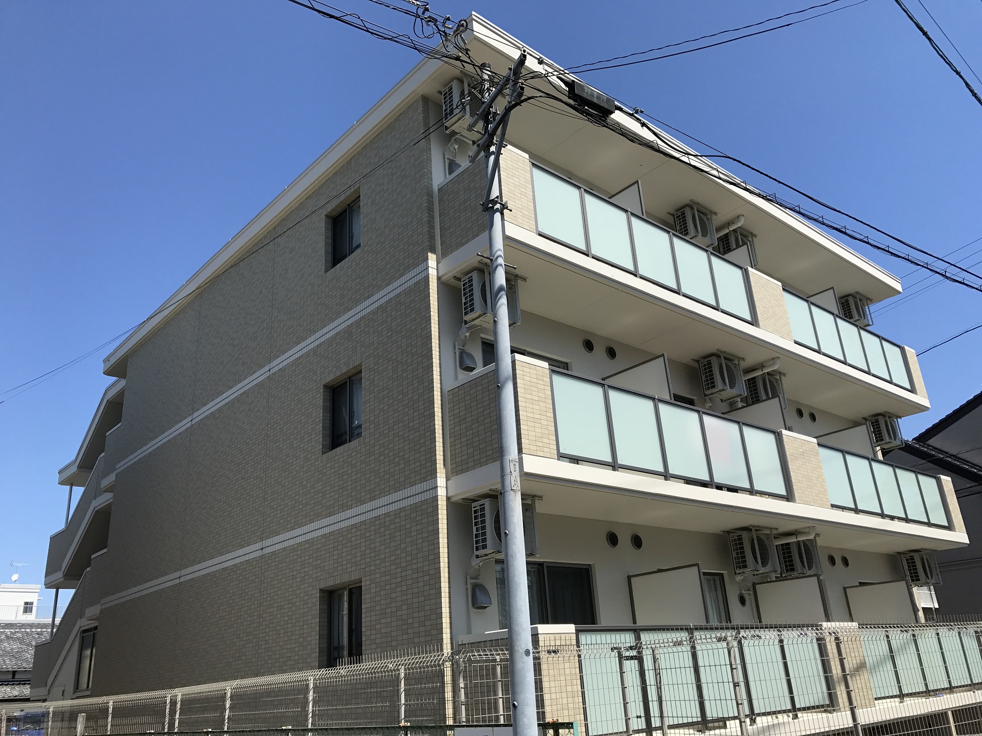 アンシャンテ 窓側からの外観