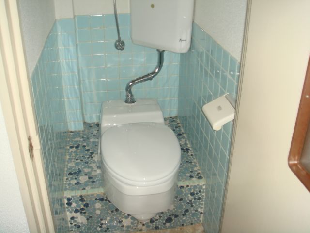 黒部ビル 洋式トイレです。