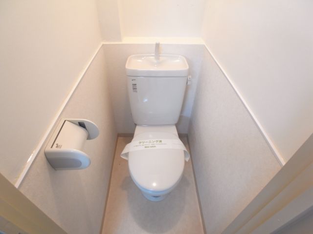 黒部ビル 使いやすくて人気のバス・トイレ別の物件です。