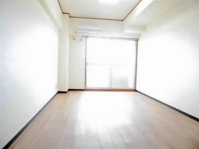 ＡＺＡＬＥＡ２号館 リビング