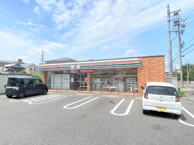 ガル桜山 セブンイレブン名古屋高田町2丁目店