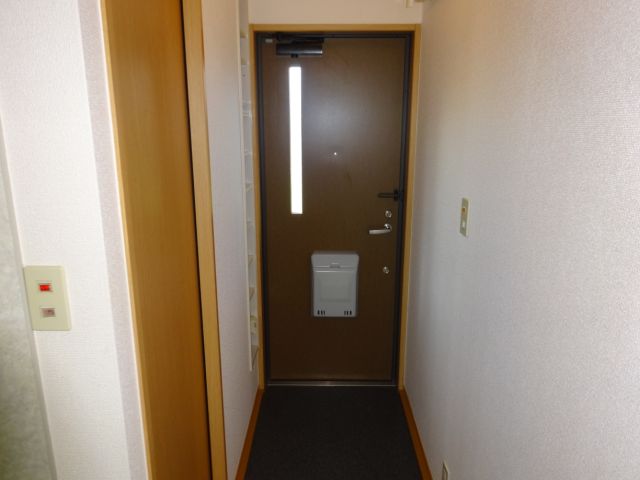 メゾンオランジュ 玄関