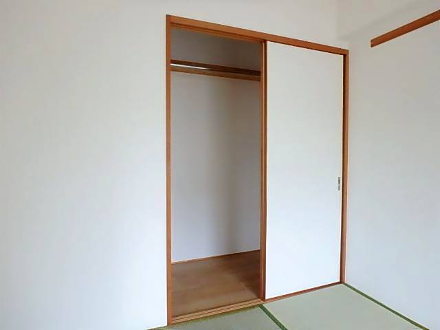 明和マンション 収納