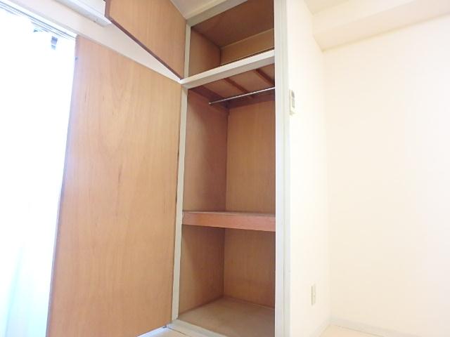 メゾン西畑 収納