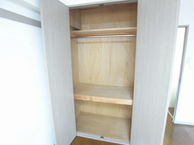 フラワール駒方 収納