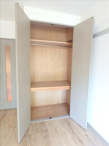 フラワール駒方 収納