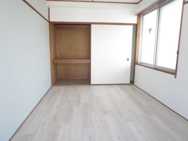 アベニュー石川橋 収納